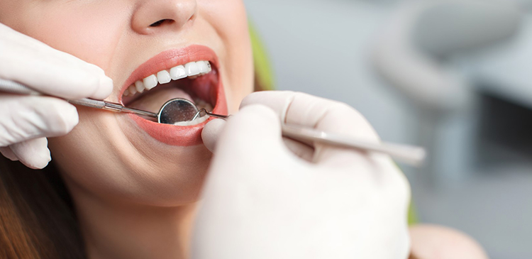 مراجعه دوره‌ای به دندانپزشک