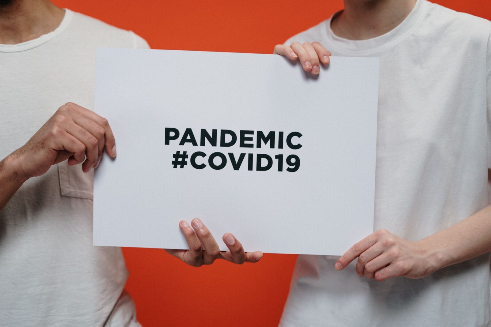 تأثیر COVID-19 بر میکروبیوم دهانی و نیاز به تجهیزات تشخیصی در دندانپزشکی